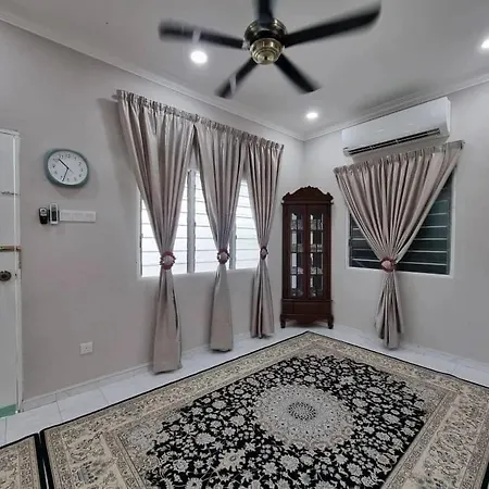 D'Beeba Homestay Pedas Exterior photo